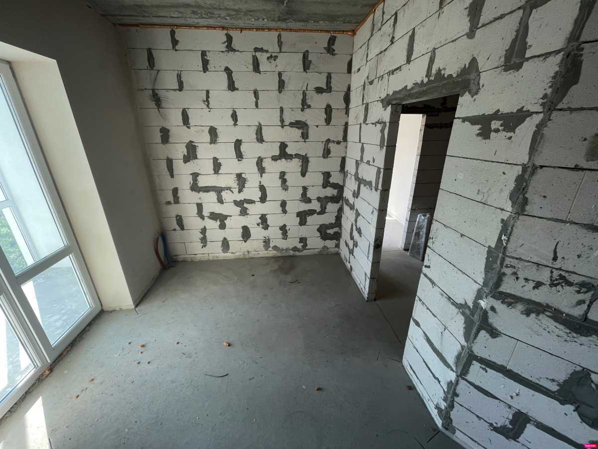 Продажа 1-комнатной квартиры 42 м², Сергея Колоса ул.
