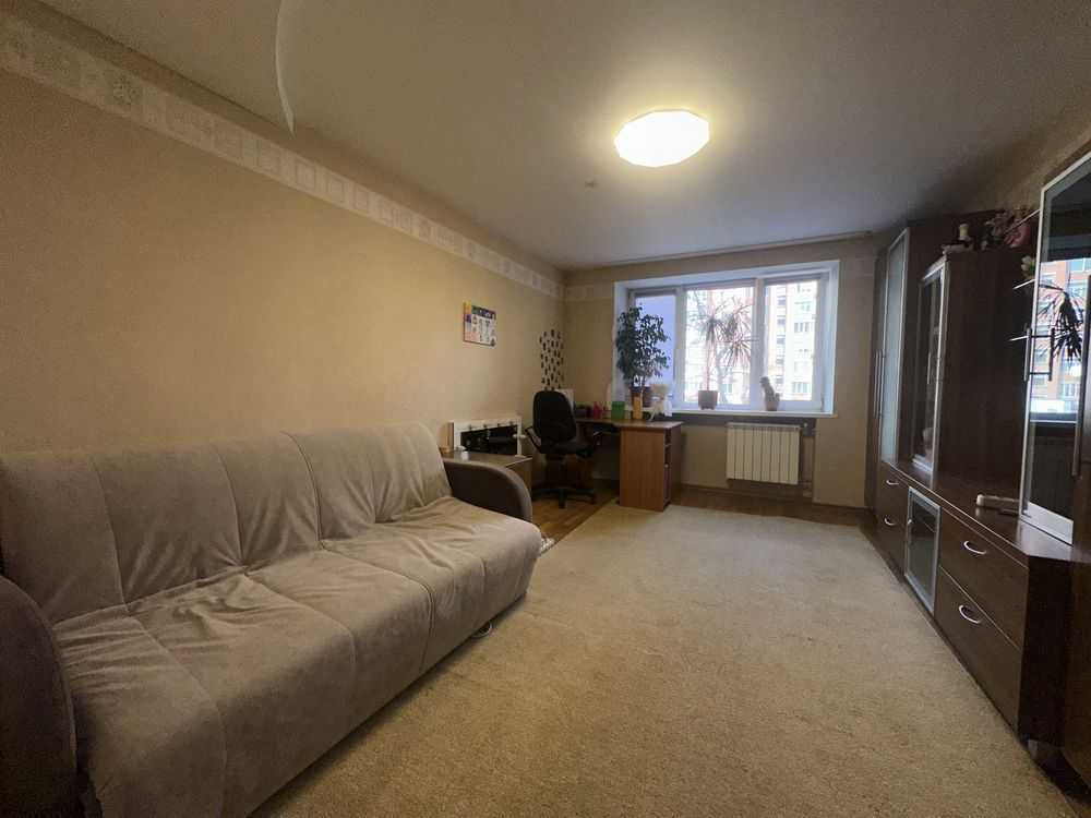 Продаж 3-кімнатної квартири 76 м², Золотоустівська вул., 48