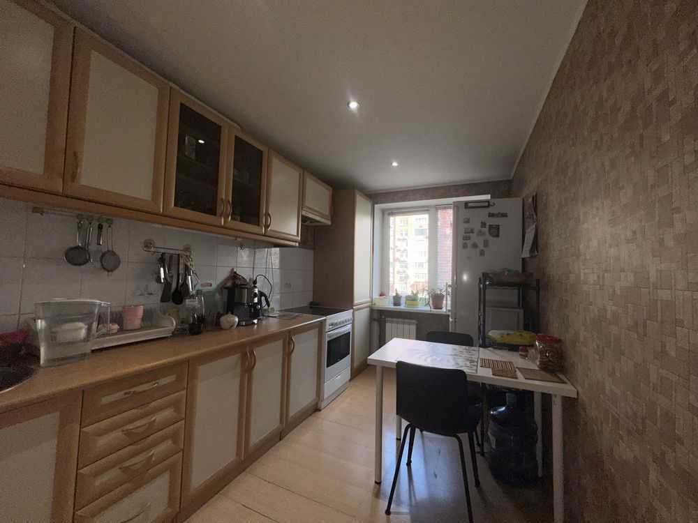 Продаж 3-кімнатної квартири 76 м², Золотоустівська вул., 48