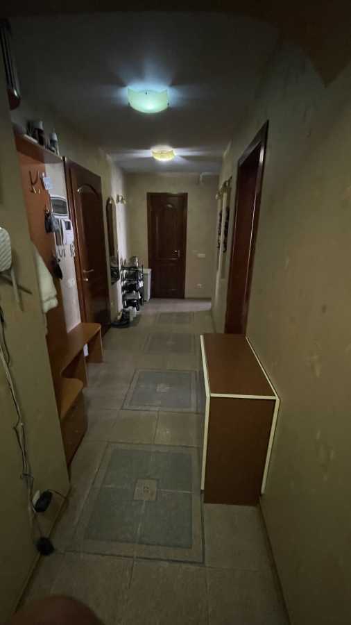 Продаж 3-кімнатної квартири 76 м², Золотоустівська вул., 48