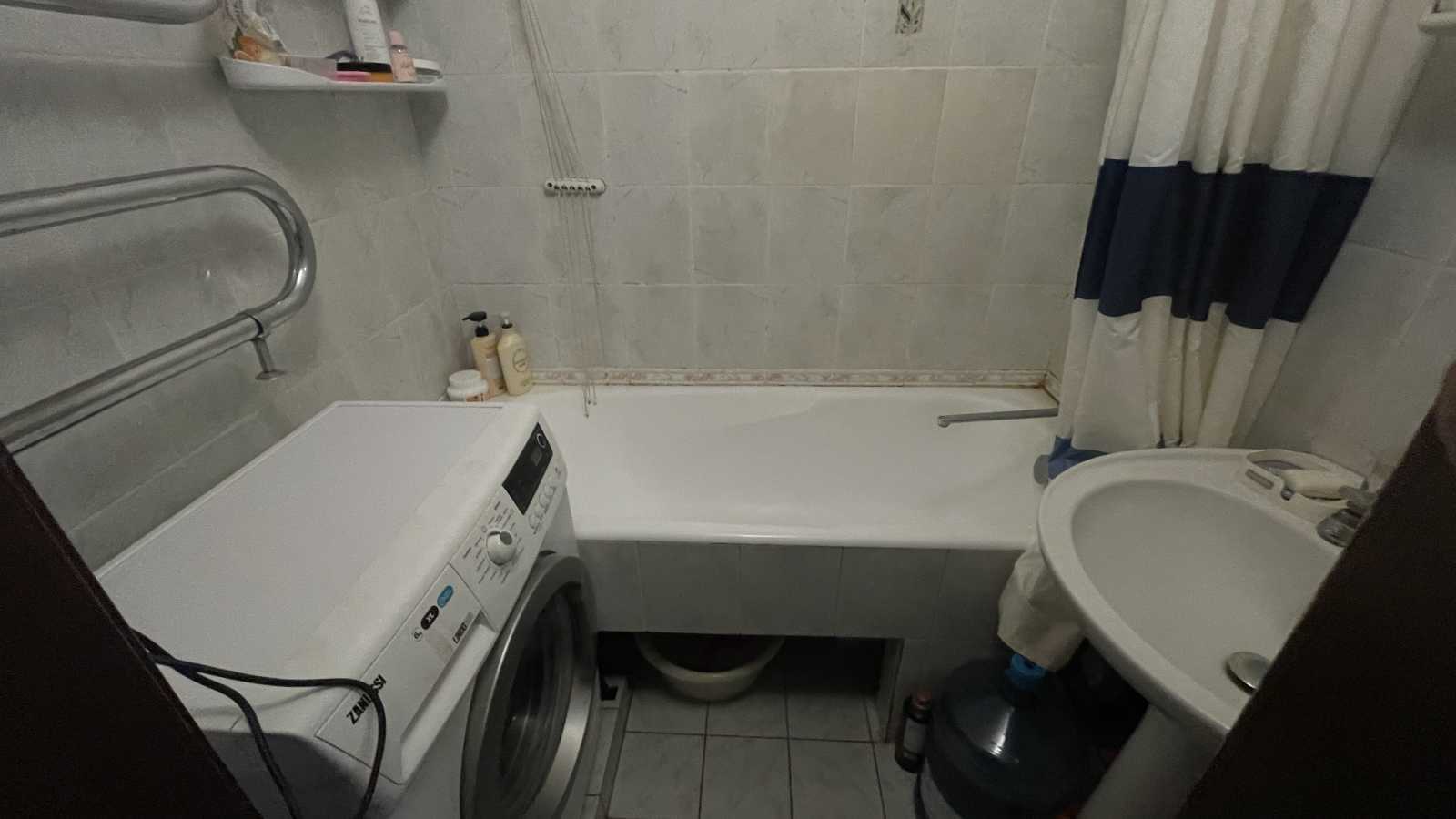 Продаж 3-кімнатної квартири 76 м², Золотоустівська вул., 48