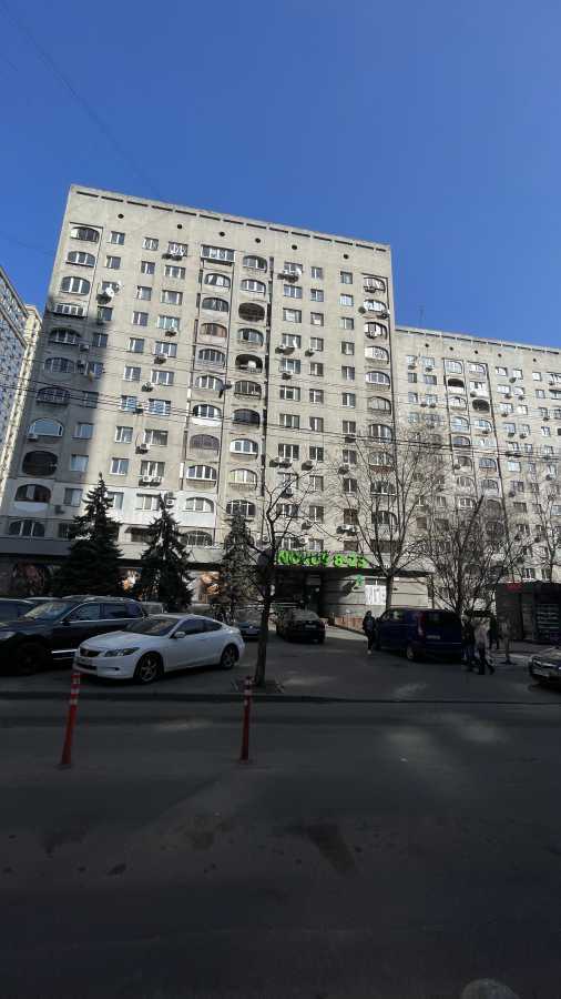 Продаж 3-кімнатної квартири 76 м², Золотоустівська вул., 48