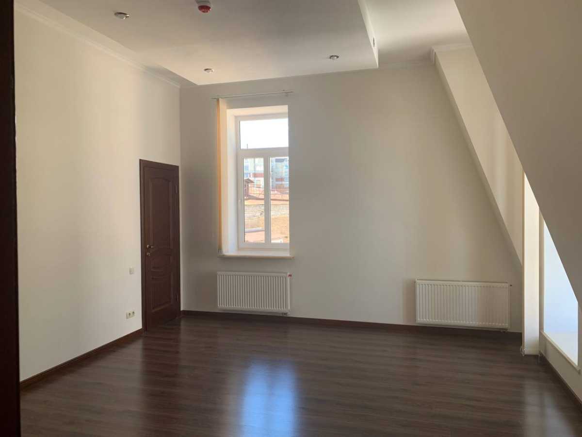 Оренда офісу 670 м², Ярославів Вал вул., 8Б