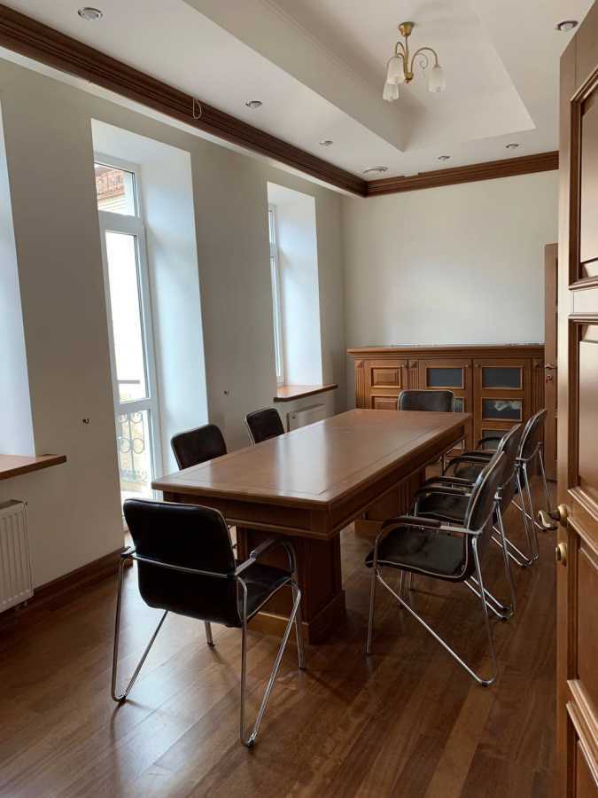 Оренда офісу 670 м², Ярославів Вал вул., 8Б
