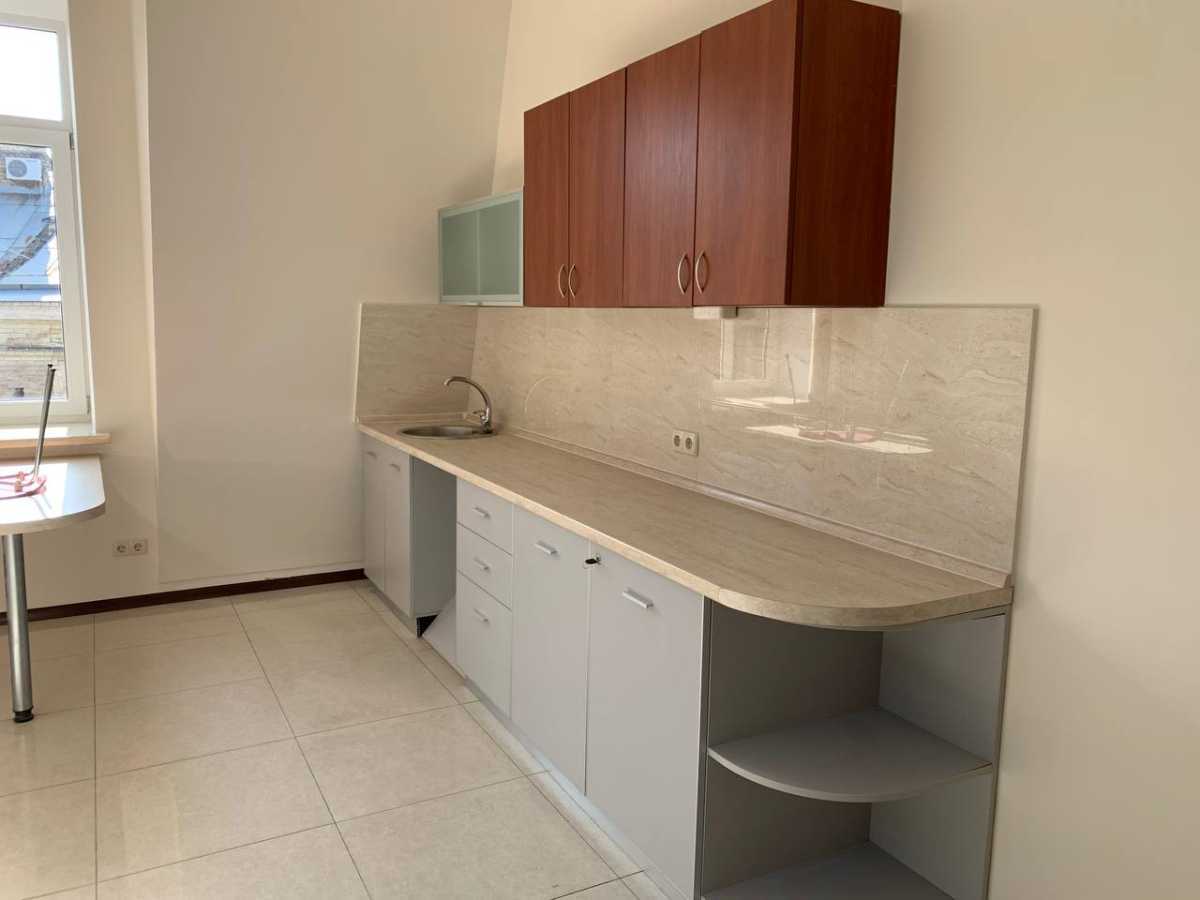 Оренда офісу 670 м², Ярославів Вал вул., 8Б