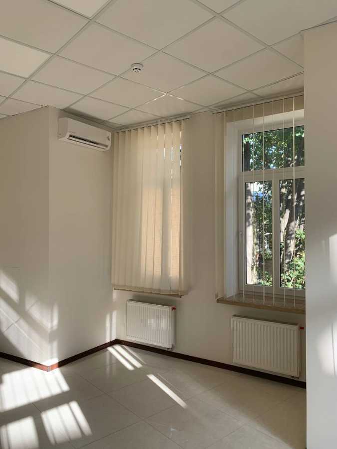 Оренда офісу 670 м², Ярославів Вал вул., 8Б