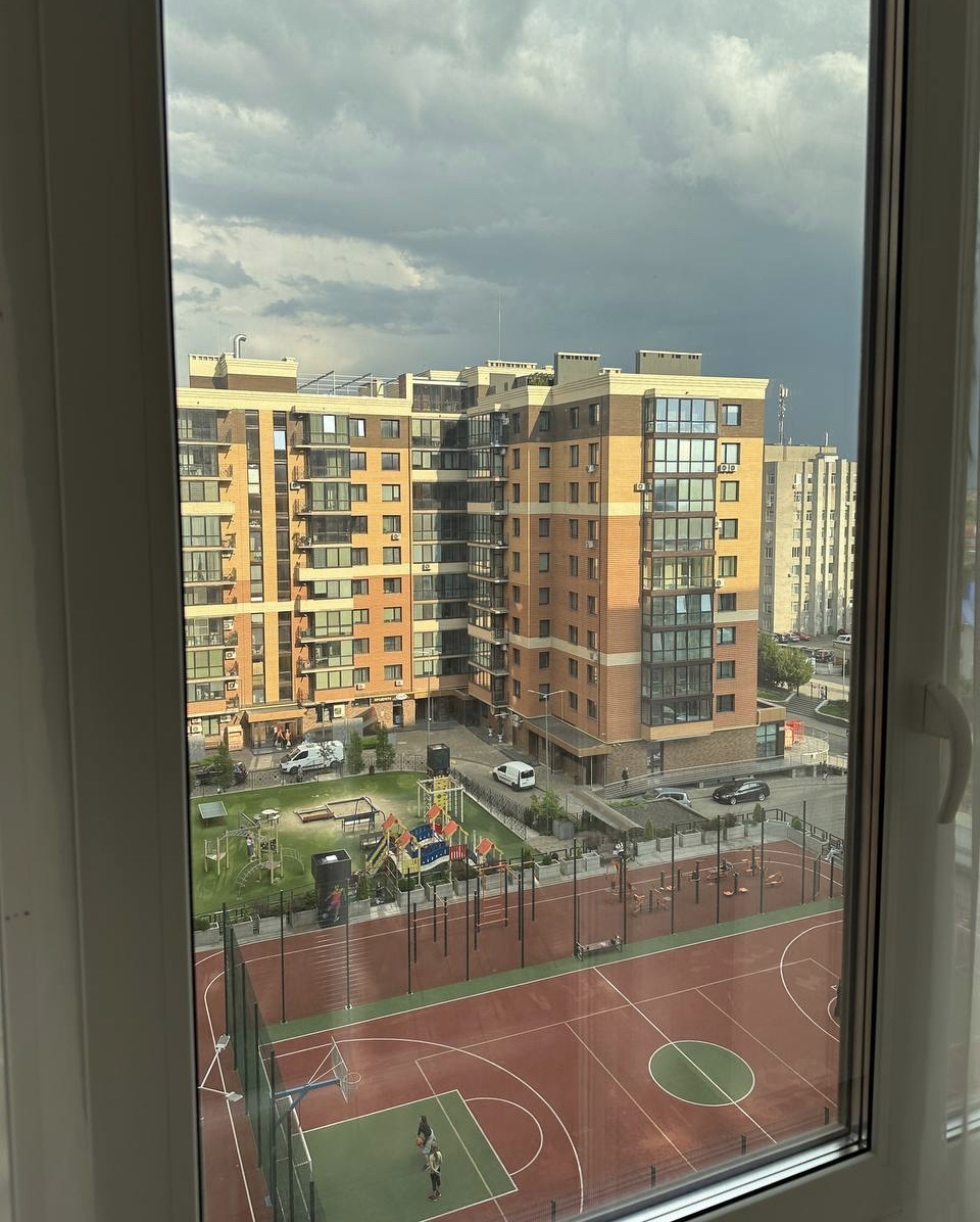 Продажа 2-комнатной квартиры 677 м², Яровица ул., 13