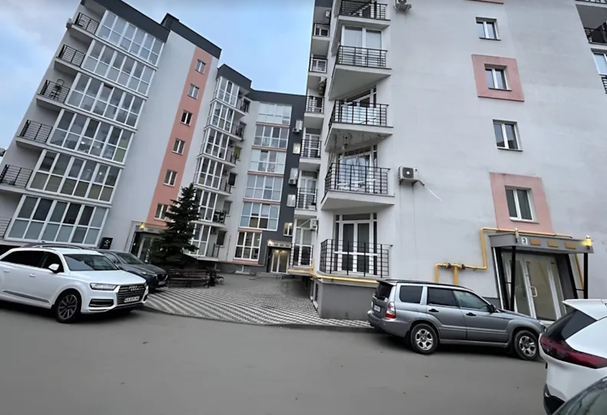 Продажа 1-комнатной квартиры 42 м², Голосеевский просп., Московський., (Павла Лі) 2