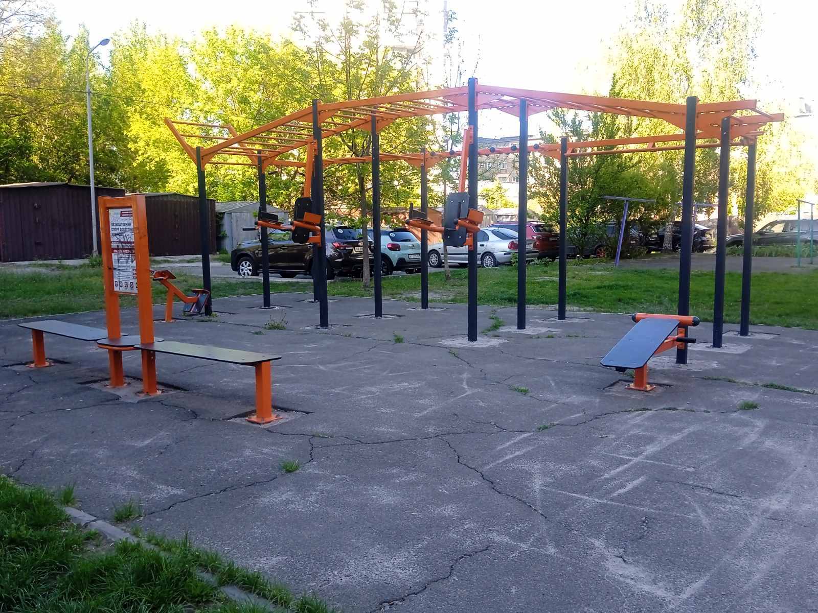 Продажа 2-комнатной квартиры 44 м², Китаевская ул., 14