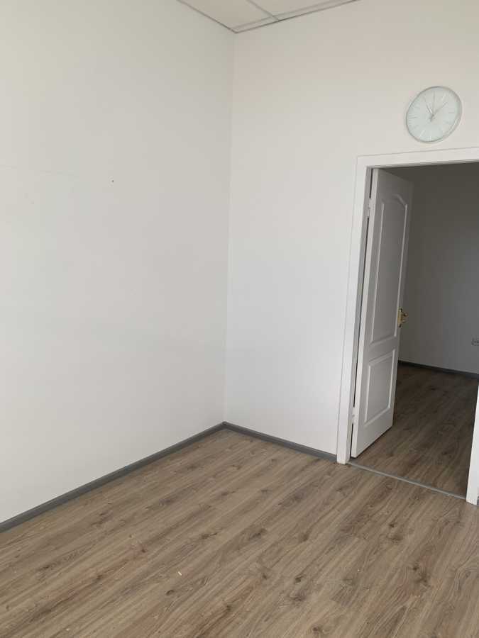 Аренда офиса 42.5 м², Викентия Хвойки ул., 21