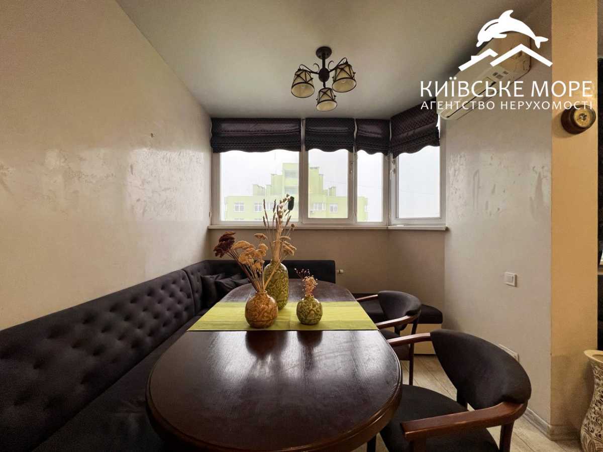 Продажа 4-комнатной квартиры 125.5 м², Воскресенская ул., 14Е