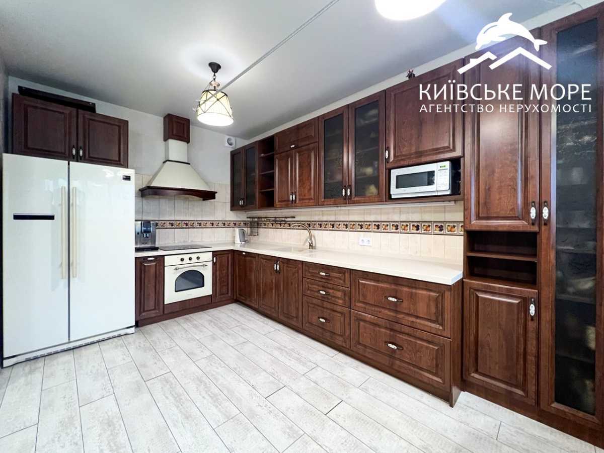 Продажа 4-комнатной квартиры 125.5 м², Воскресенская ул., 14Е