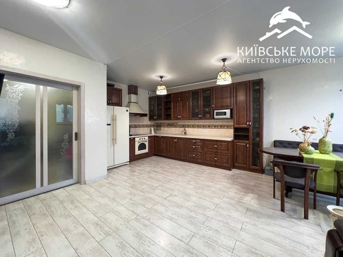 Продажа 4-комнатной квартиры 125.5 м², Воскресенская ул., 14Е