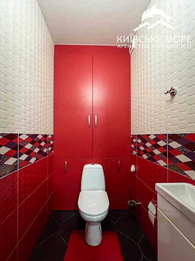 Продажа 4-комнатной квартиры 125.5 м², Воскресенская ул., 14Е