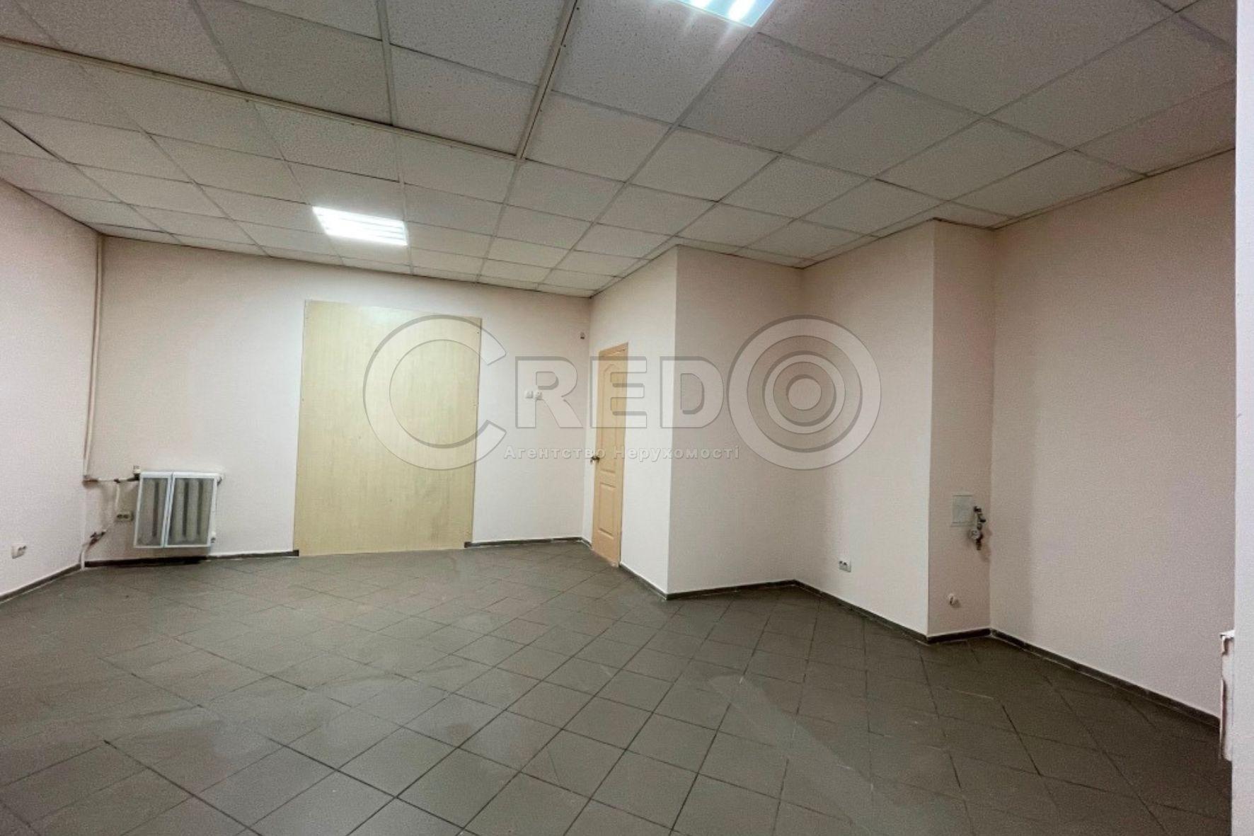 Оренда торговельного приміщення 64 м², Соборності вул.