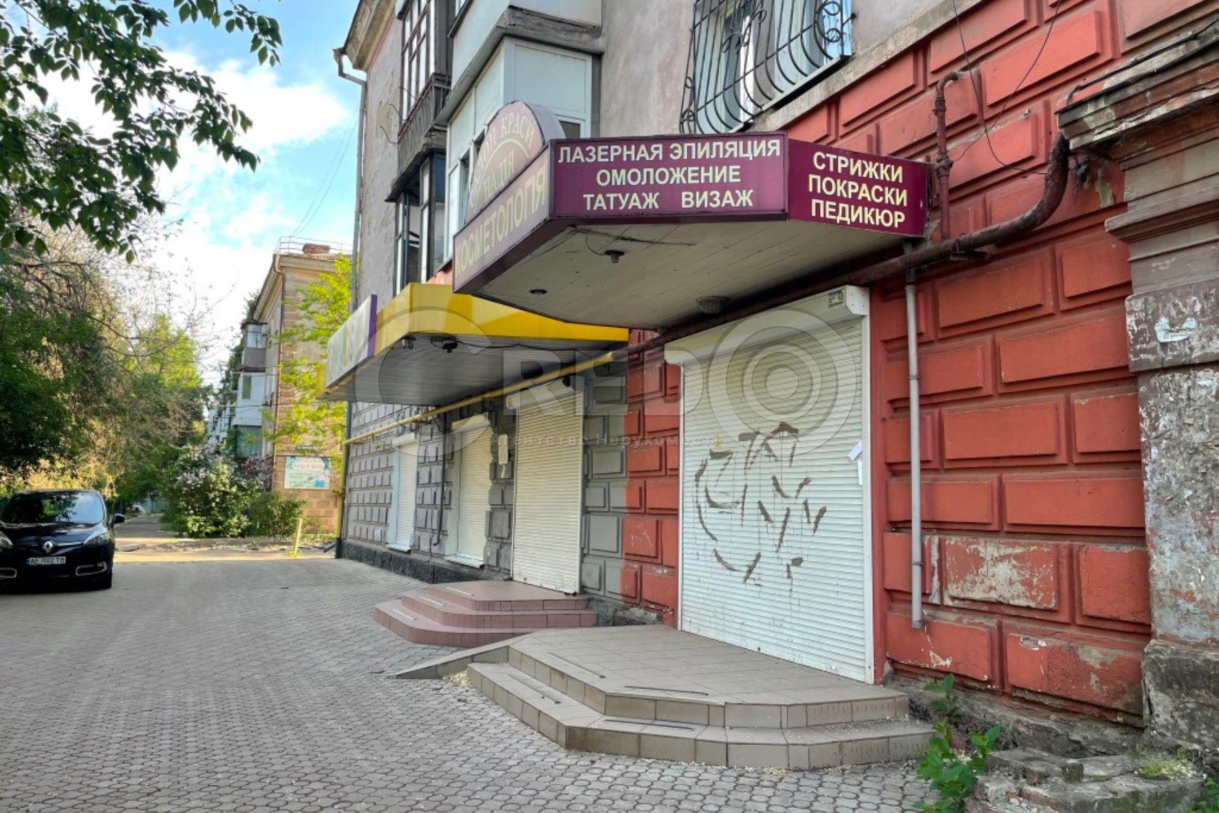 Оренда торговельного приміщення 64 м², Соборності вул.