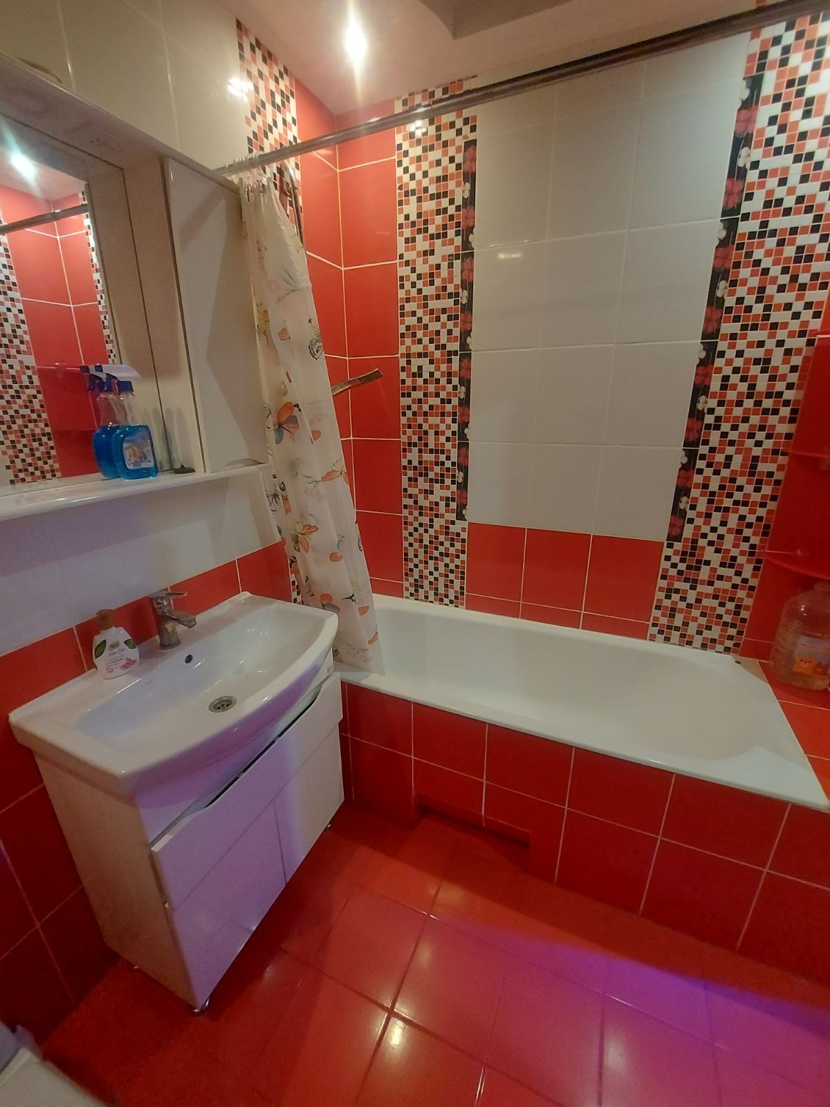Оренда 1-кімнатної квартири 56 м², Костанді вул., 201
