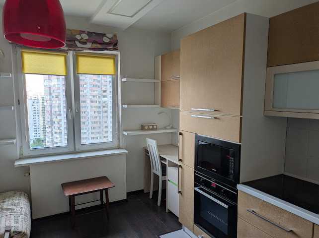 Продажа 1-комнатной квартиры 46 м², Михаила Донца ул., Драгоманова, 1Б
