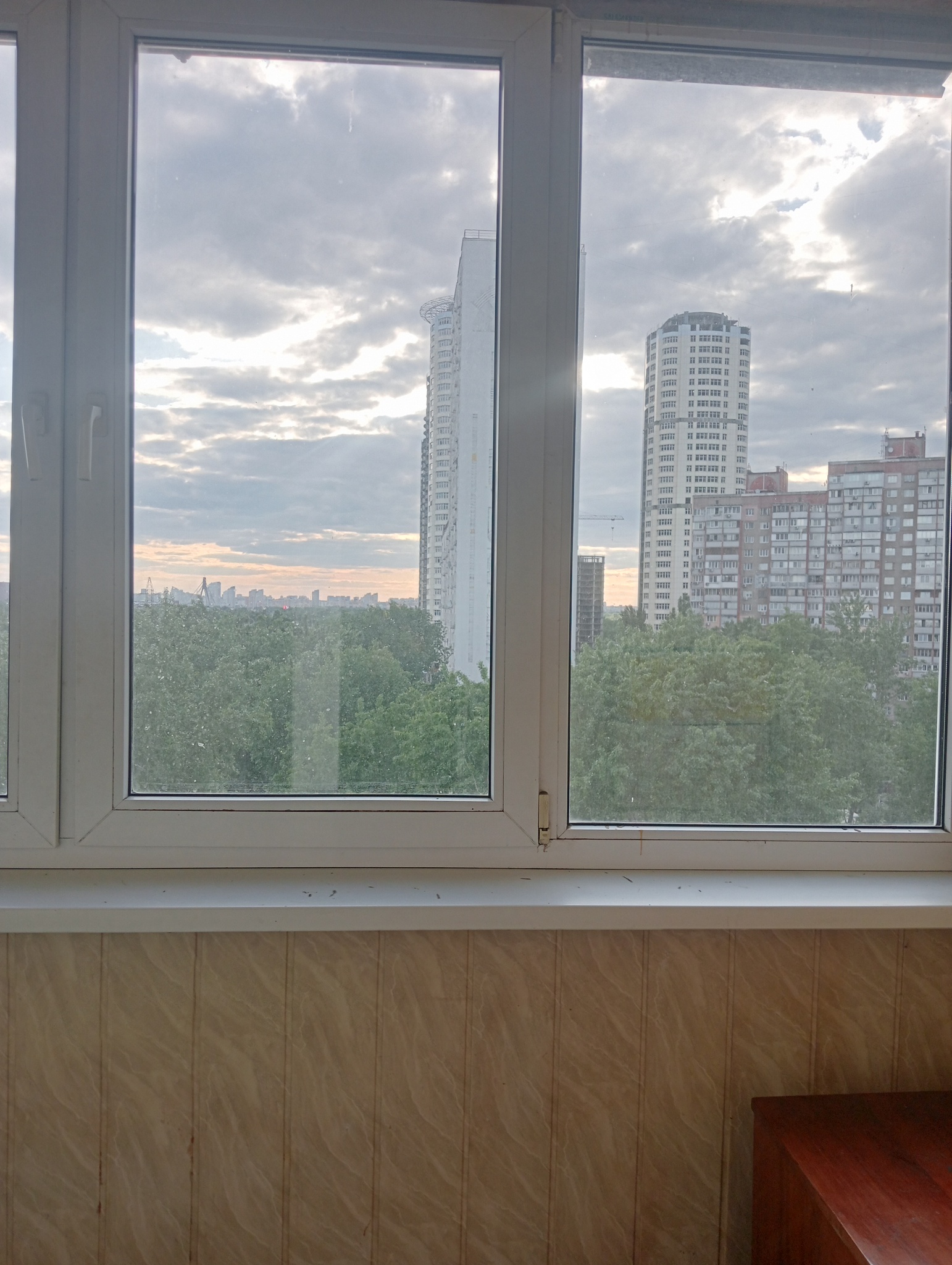 Оренда кімнати/частини квартири, Володимира Маяковського просп., 5А