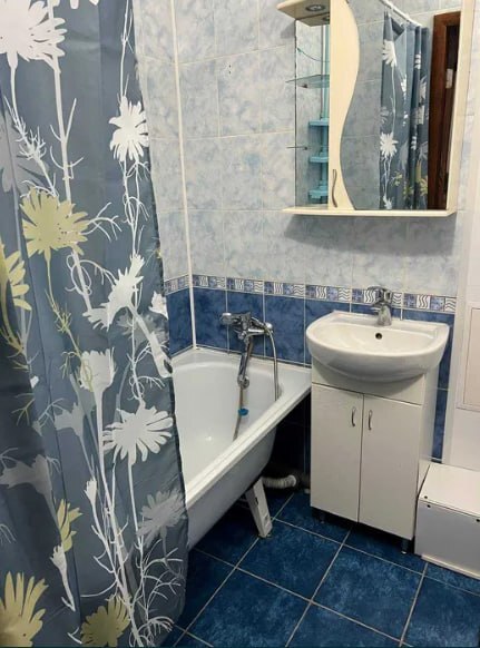 Продажа 1-комнатной квартиры 32 м², Заливная ул.
