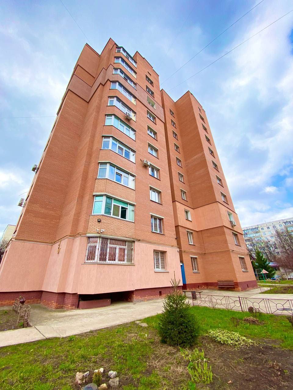 Продаж 2-кімнатної квартири 54 м², Данила Галицького вул.