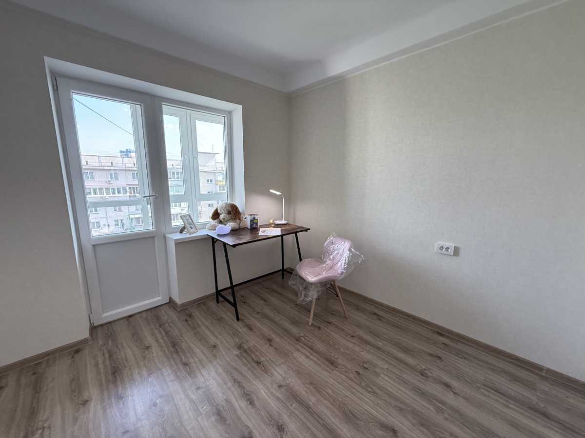 Продажа 3-комнатной квартиры 61 м², Светлицкого ул., 24В