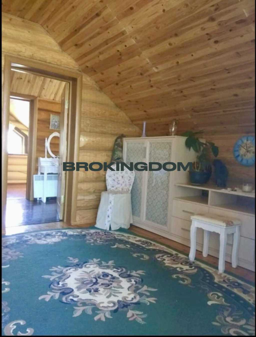 Продаж будинку 145 м²