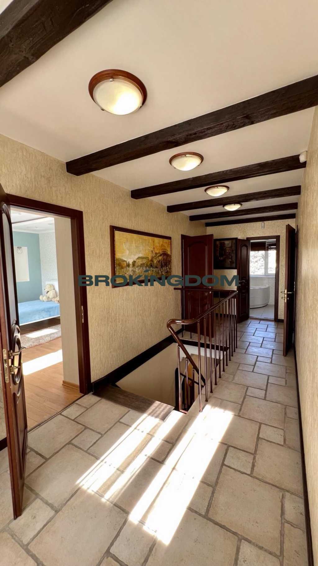 Продажа дома 273 м², Кольцевая ул., 12