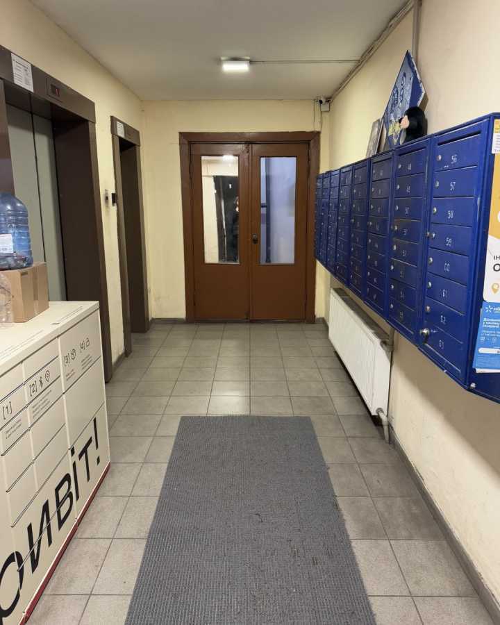 Продажа 3-комнатной квартиры 68 м², Свободы просп., 28А