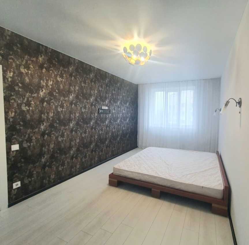 Продажа 2-комнатной квартиры 65 м², Боголюбова ул., 33