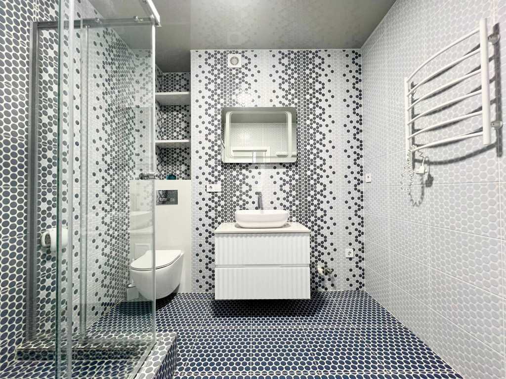 Продажа 2-комнатной квартиры 65 м², Боголюбова ул., 33