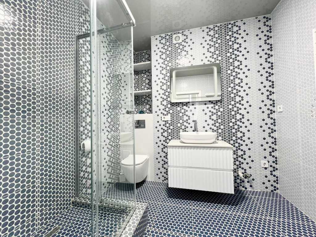 Продажа 2-комнатной квартиры 65 м², Боголюбова ул., 33
