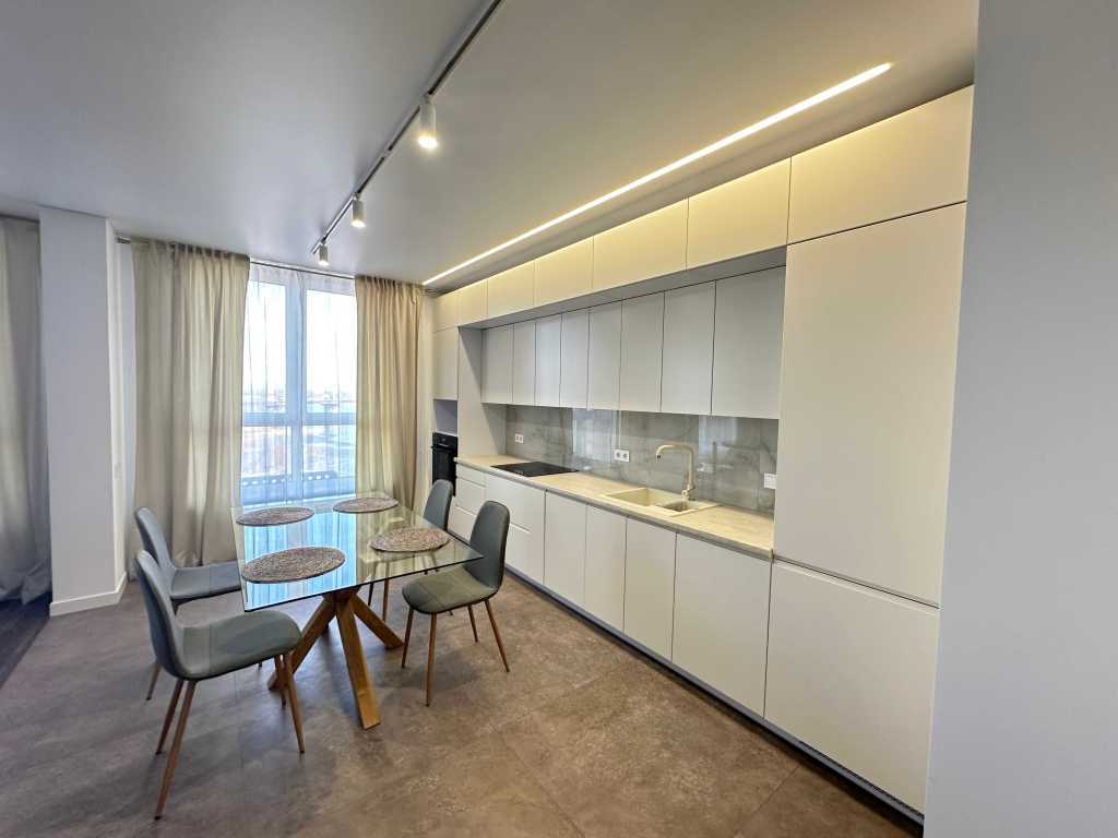 Аренда 3-комнатной квартиры 89 м², Набережно-Рыбальская ул., 27