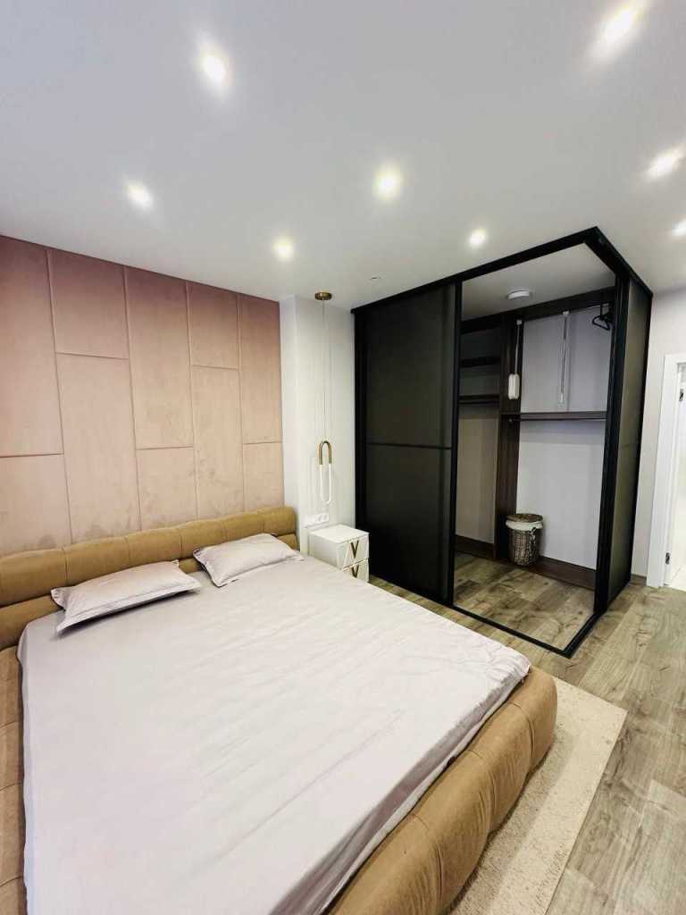 Продаж 2-кімнатної квартири 90 м², Академіка Вільямса вул.