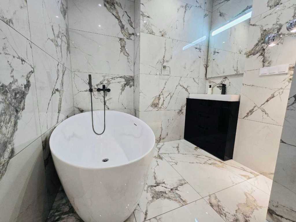 Продаж 2-кімнатної квартири 90 м², Академіка Вільямса вул.