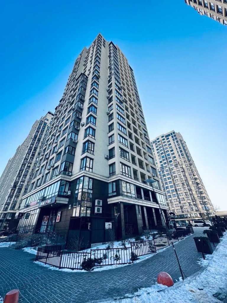 Продажа 3-комнатной квартиры 74 м², Академика Вильямса ул.