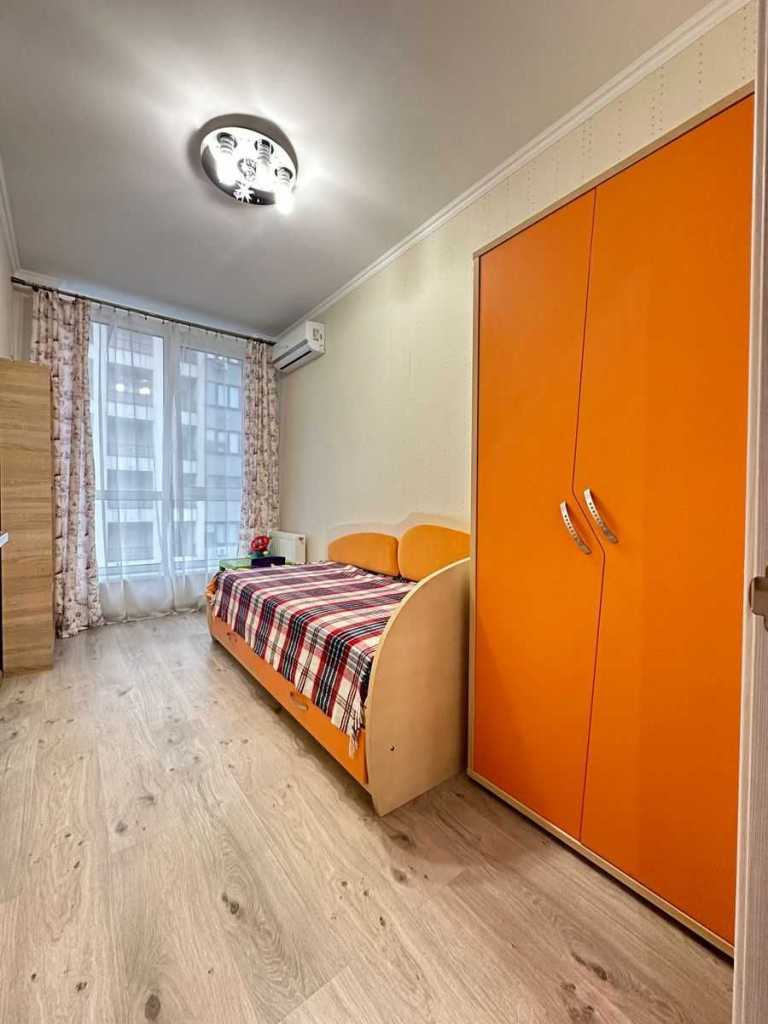 Продажа 3-комнатной квартиры 74 м², Академика Вильямса ул.