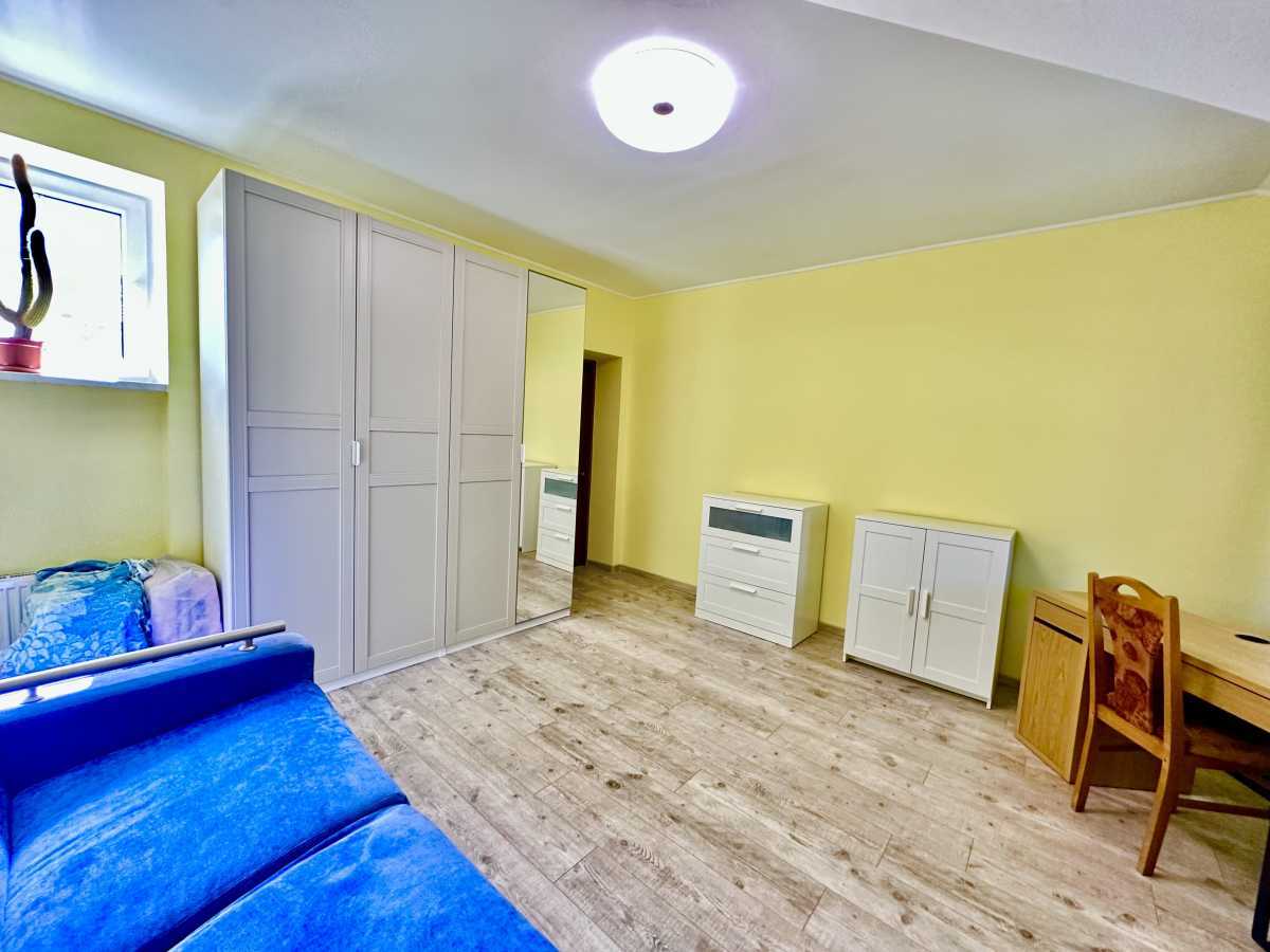 Продаж будинку 240 м², Квітки Цісик вул., 81