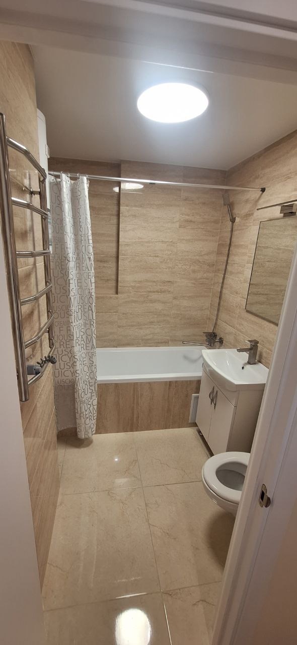 Аренда 1-комнатной квартиры 38 м², Генерала Наумова ул., вул.1Б