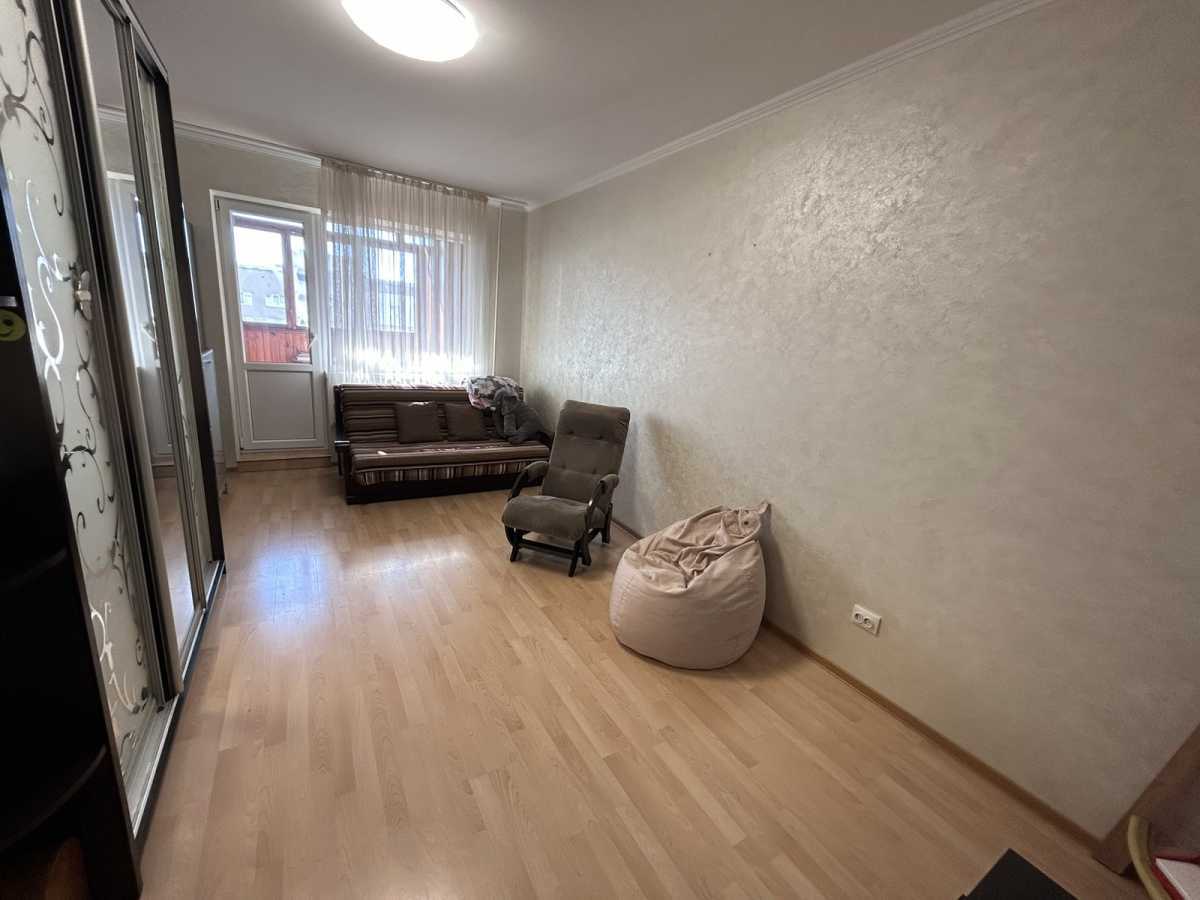 Оренда 3-кімнатної квартири 74 м², Наталії Ужвій вул., 4Г