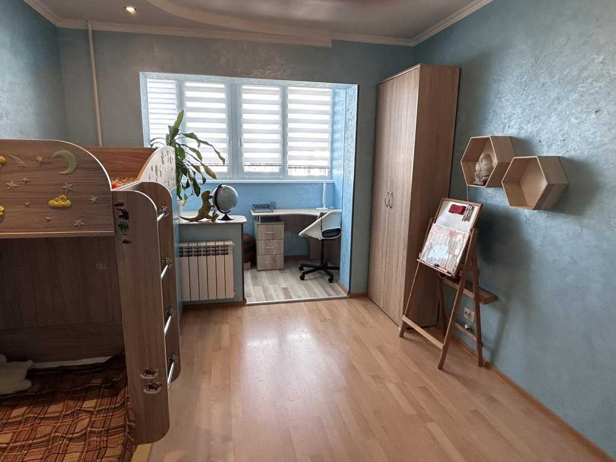 Оренда 3-кімнатної квартири 74 м², Наталії Ужвій вул., 4Г