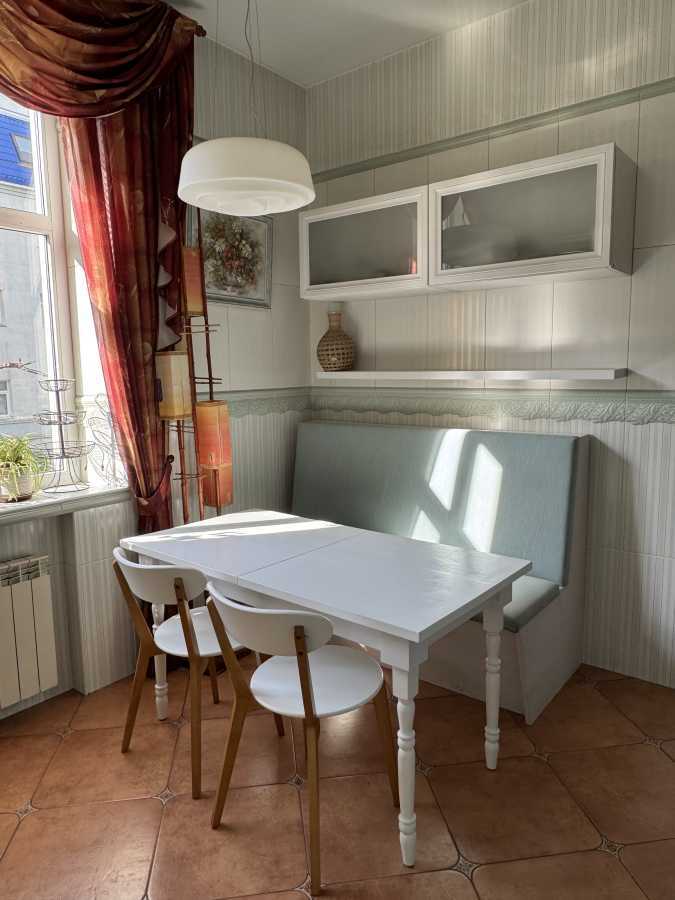 Продаж 3-кімнатної квартири 79 м², Братська вул., 10
