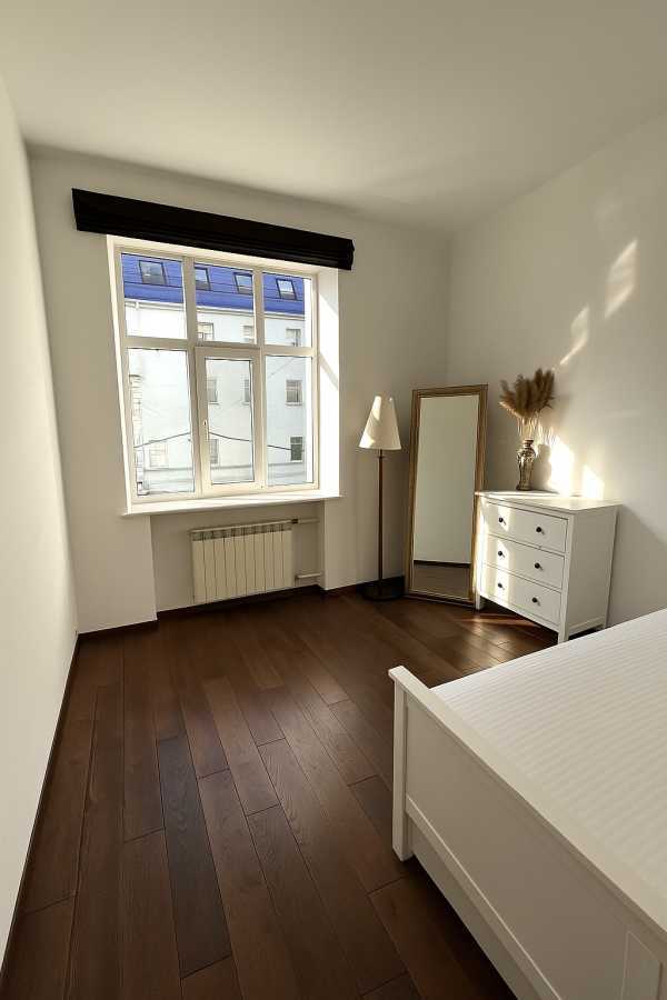 Продаж 3-кімнатної квартири 79 м², Братська вул., 10