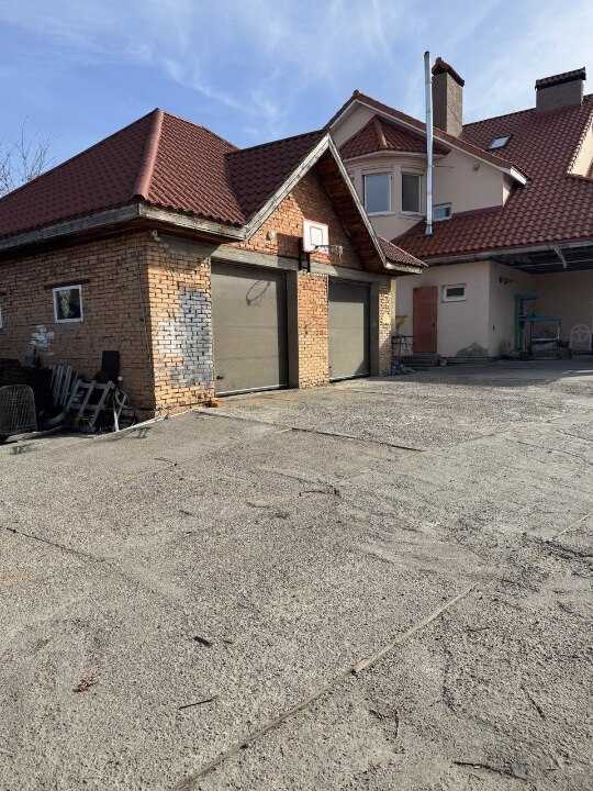 Продаж будинку 484.4 м², Костянтина Непопа вул., 10