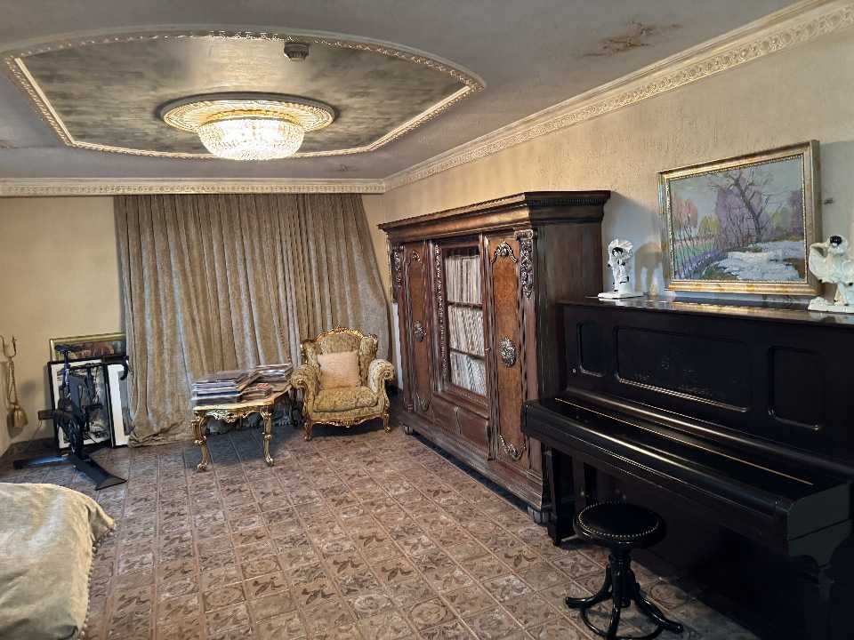 Продаж будинку 419.2 м², Володимирська, 30