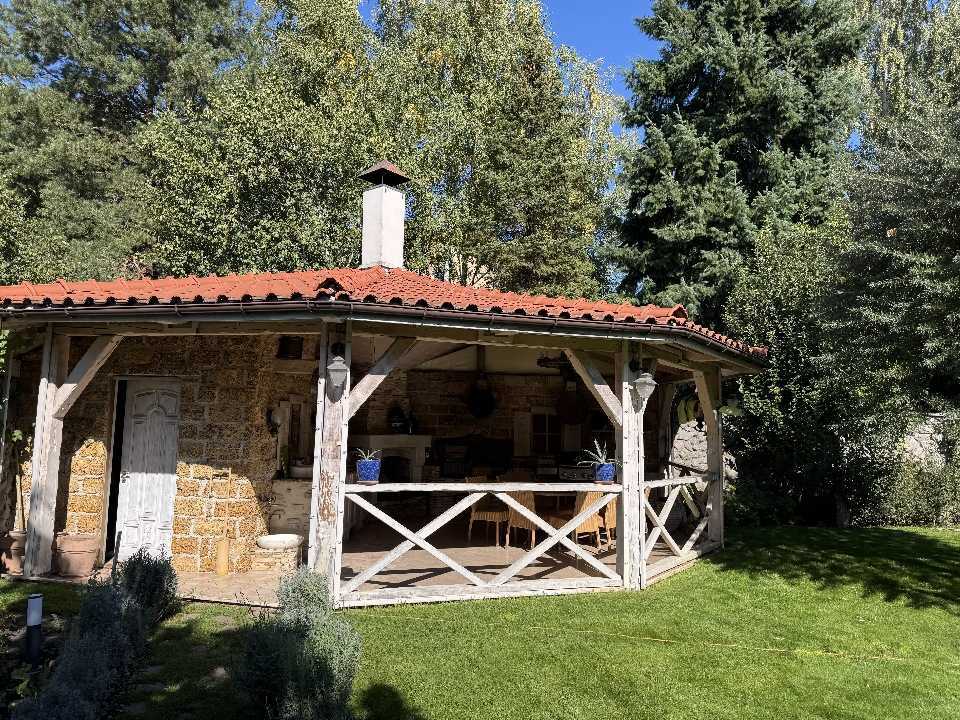Продаж будинку 419.2 м², Володимирська, 30