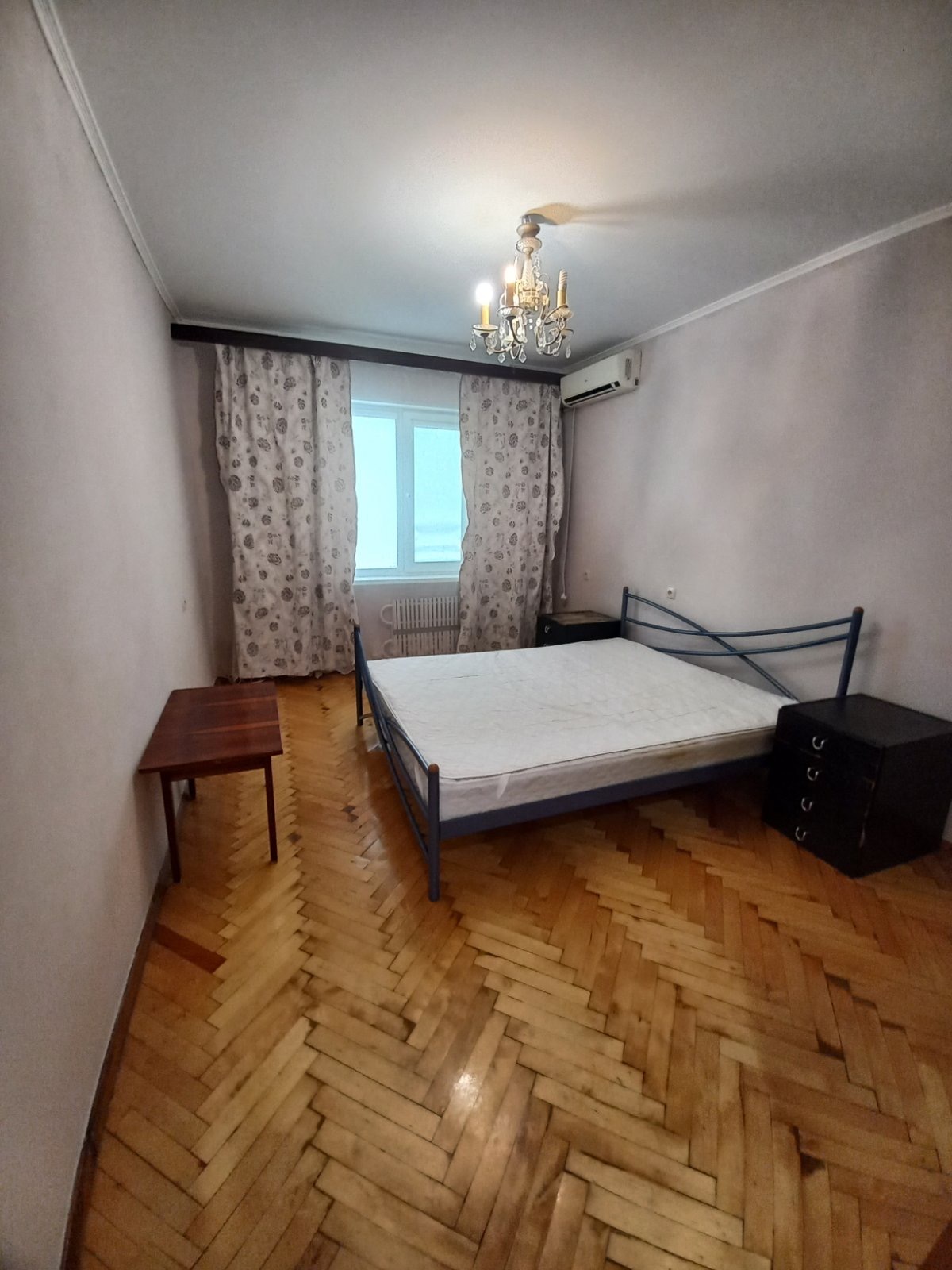 Оренда 3-кімнатної квартири 68 м², Дніпровські Пороги вул., 19