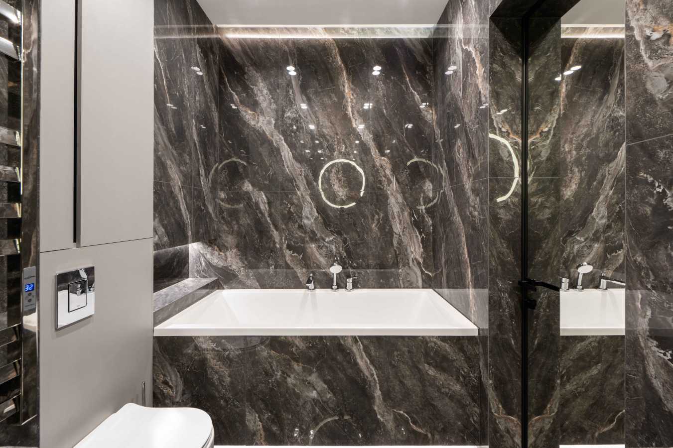 Продажа 3-комнатной квартиры 114 м², Саперное Поле ул., 3