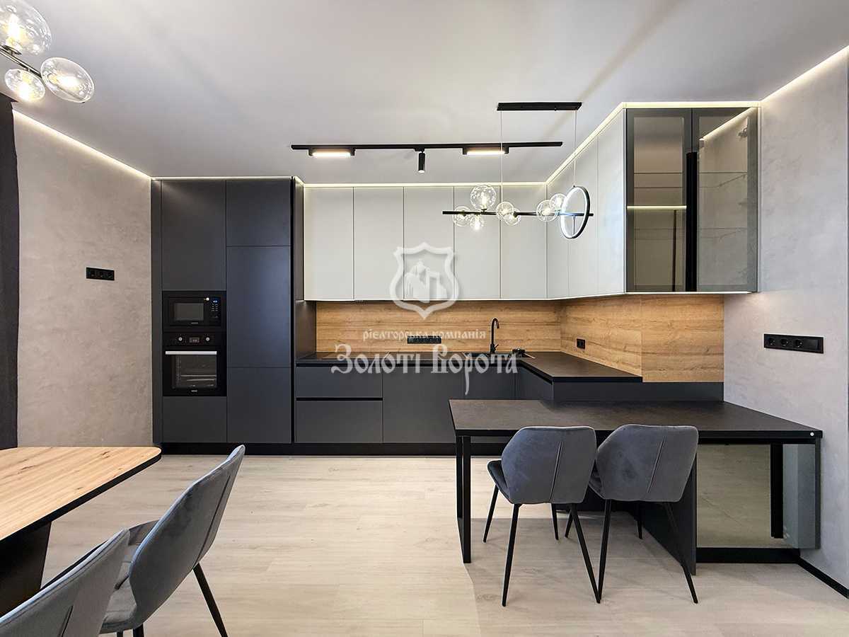 Продаж 2-кімнатної квартири 73.3 м², Північно-Сирецька вул., 8
