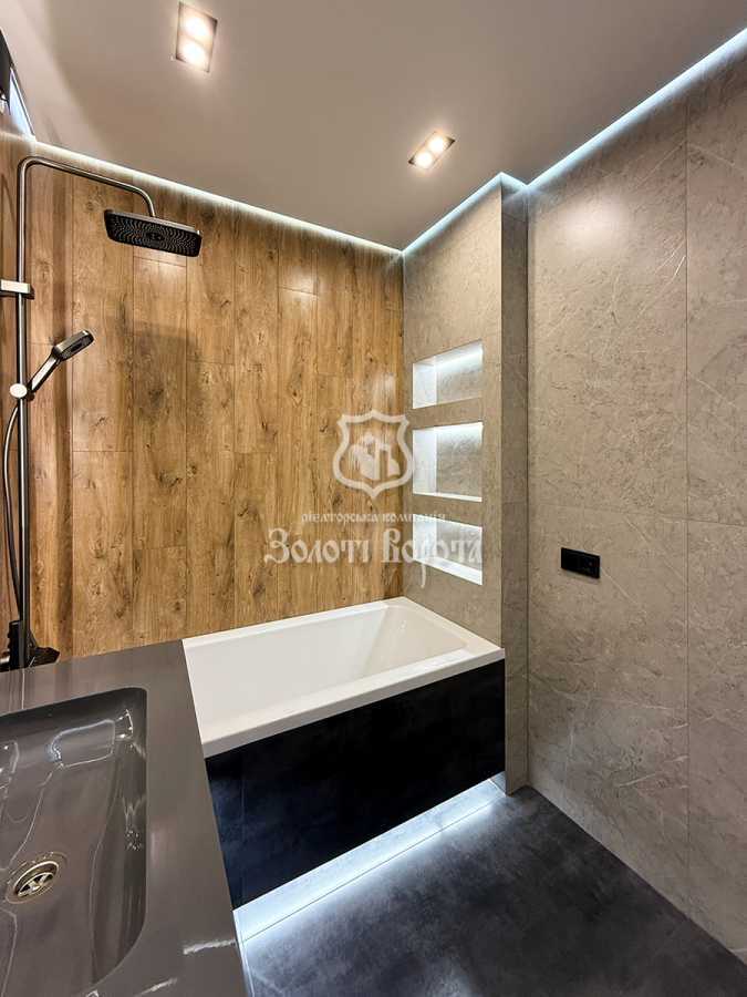 Продаж 2-кімнатної квартири 73.3 м², Північно-Сирецька вул., 8